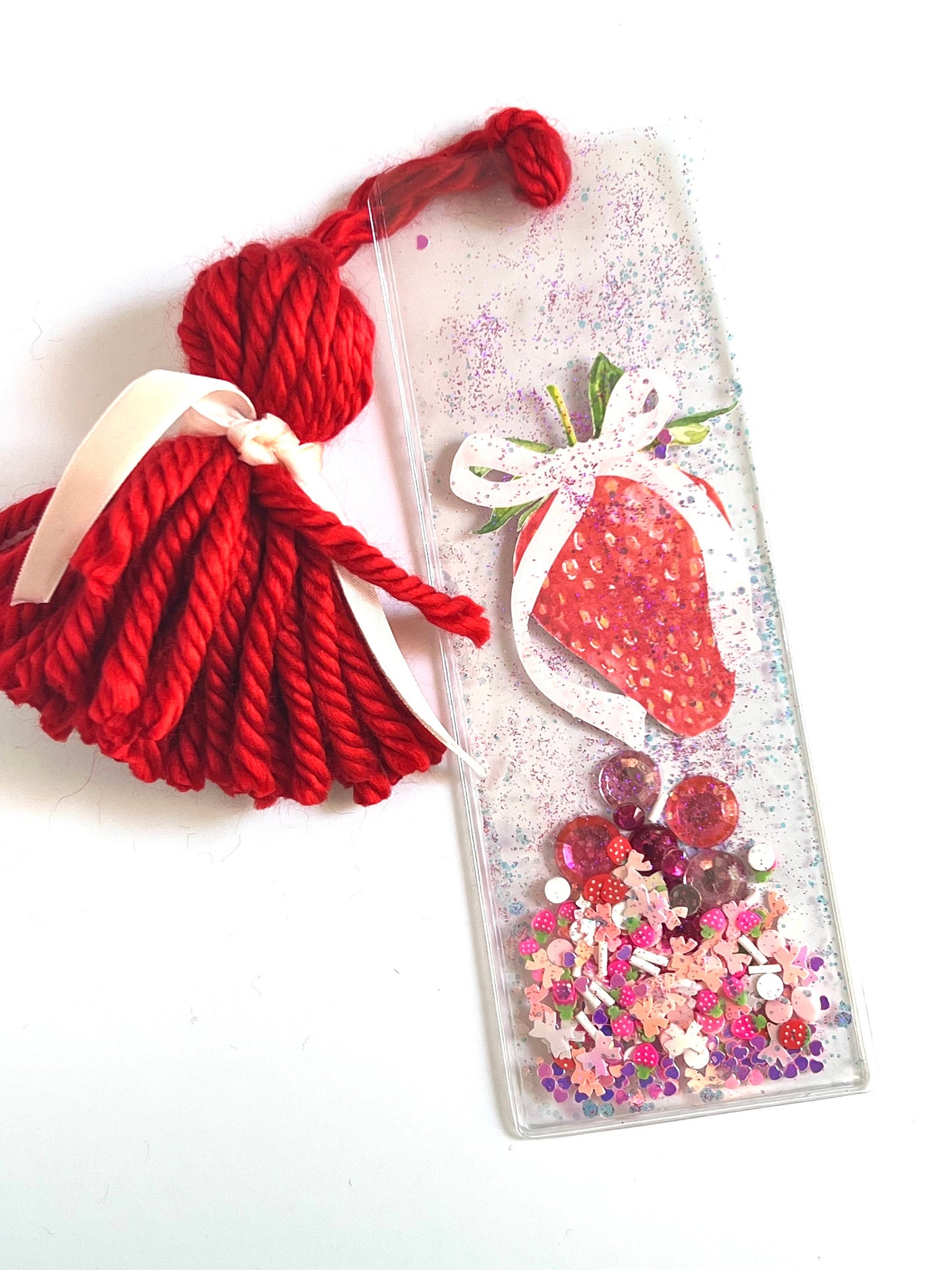 Wholesale Strawberry Coquette Bow Summer Glitter Shaker Bookmark - Glitter Bookmark - Confetti Bookmark Tassel Bookmark Gift For Reader